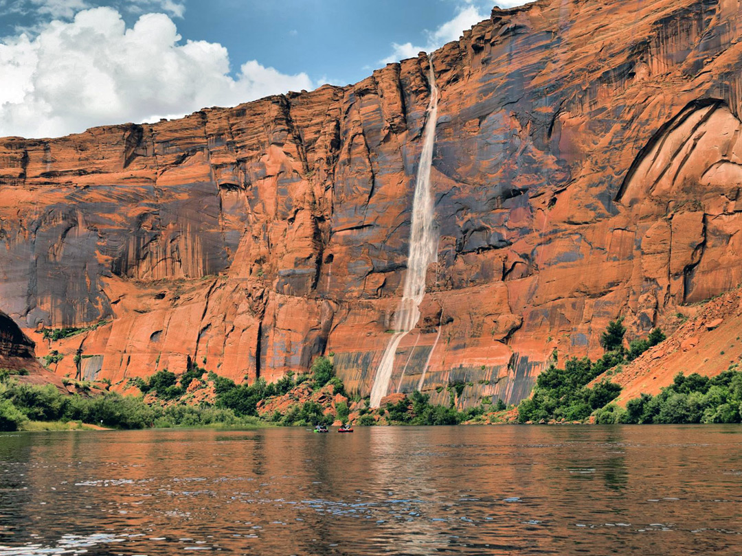 Rafts in Glen Canyon