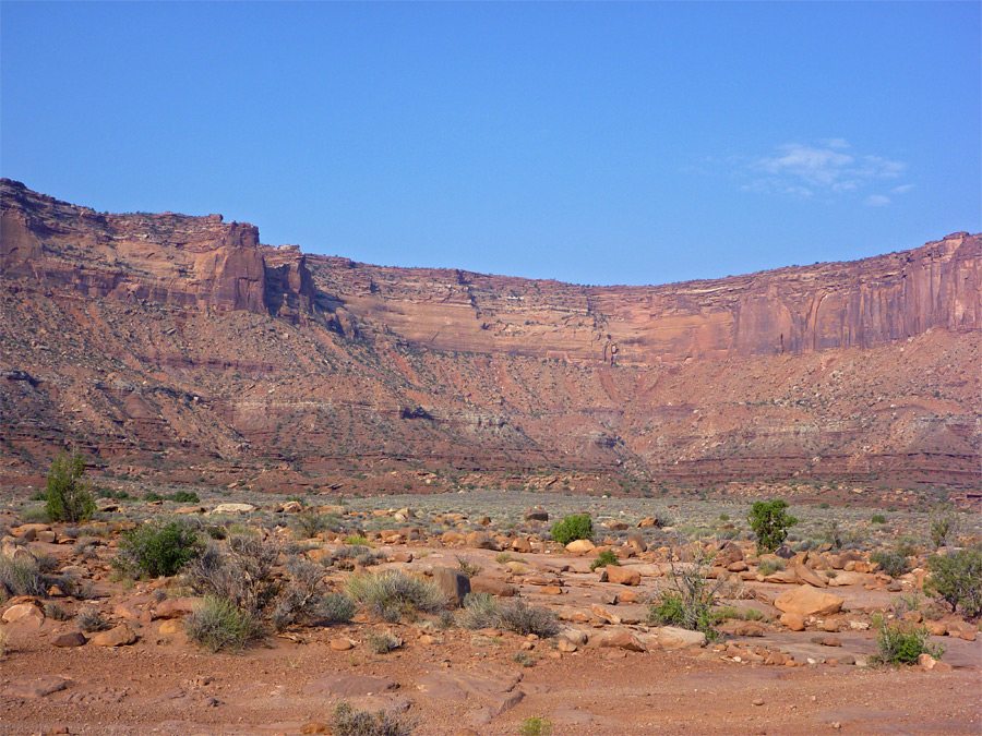 Cliffs west of the trail