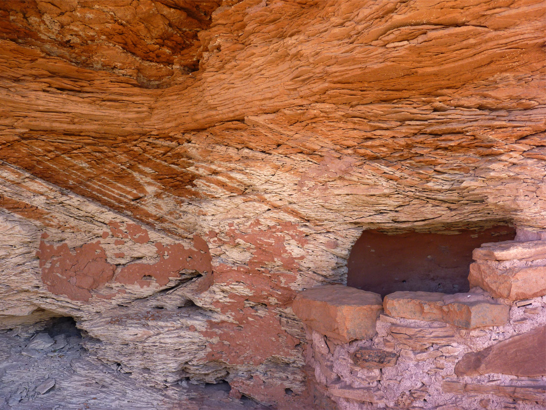 Thin-layered sandstone