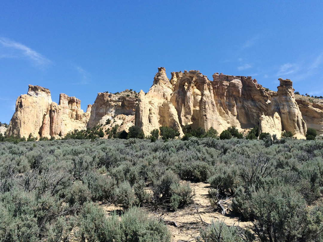 Cliffs around Grosvenor Arch