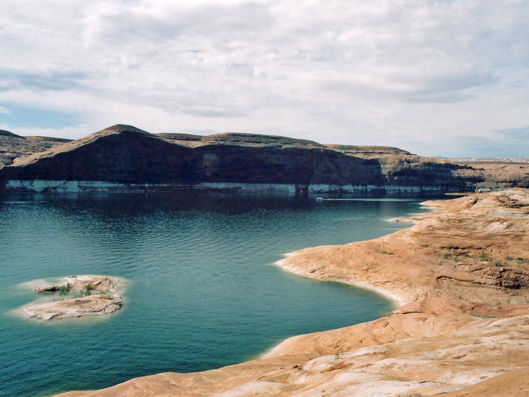 Slickrock bordering the lake