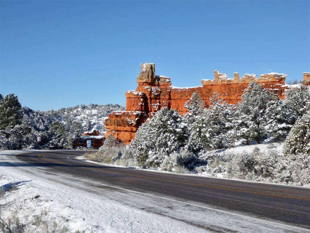 Red rocks by the road