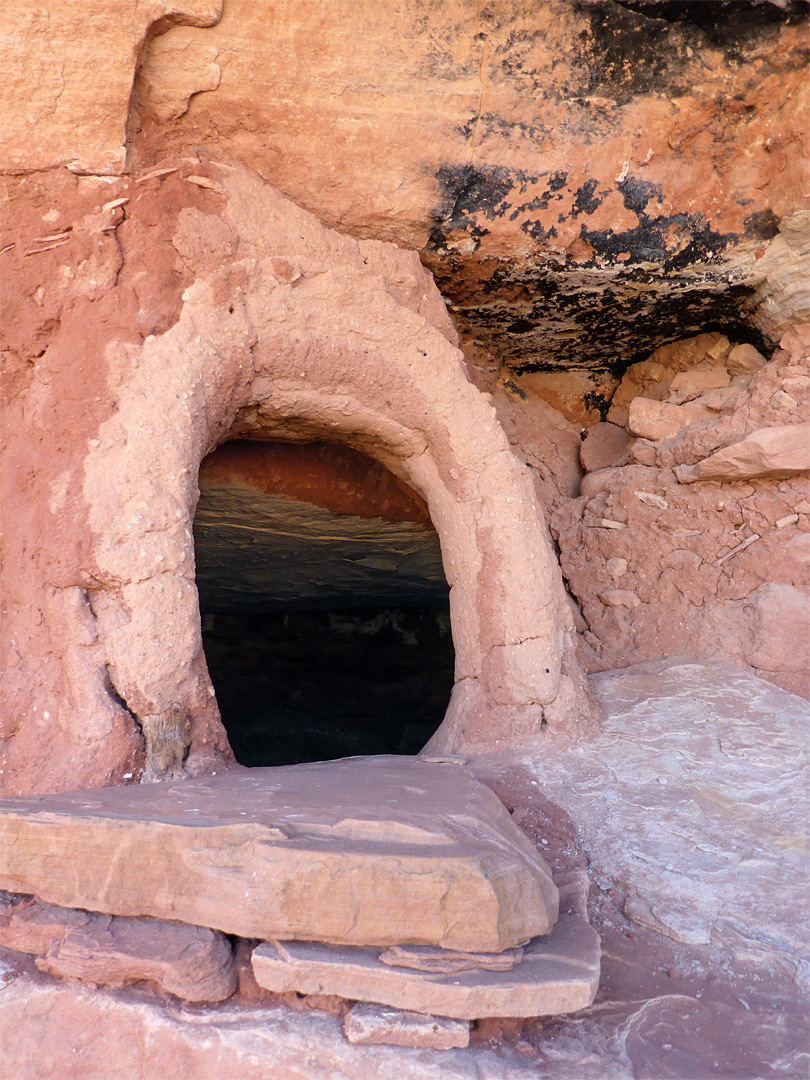 Rounded doorway