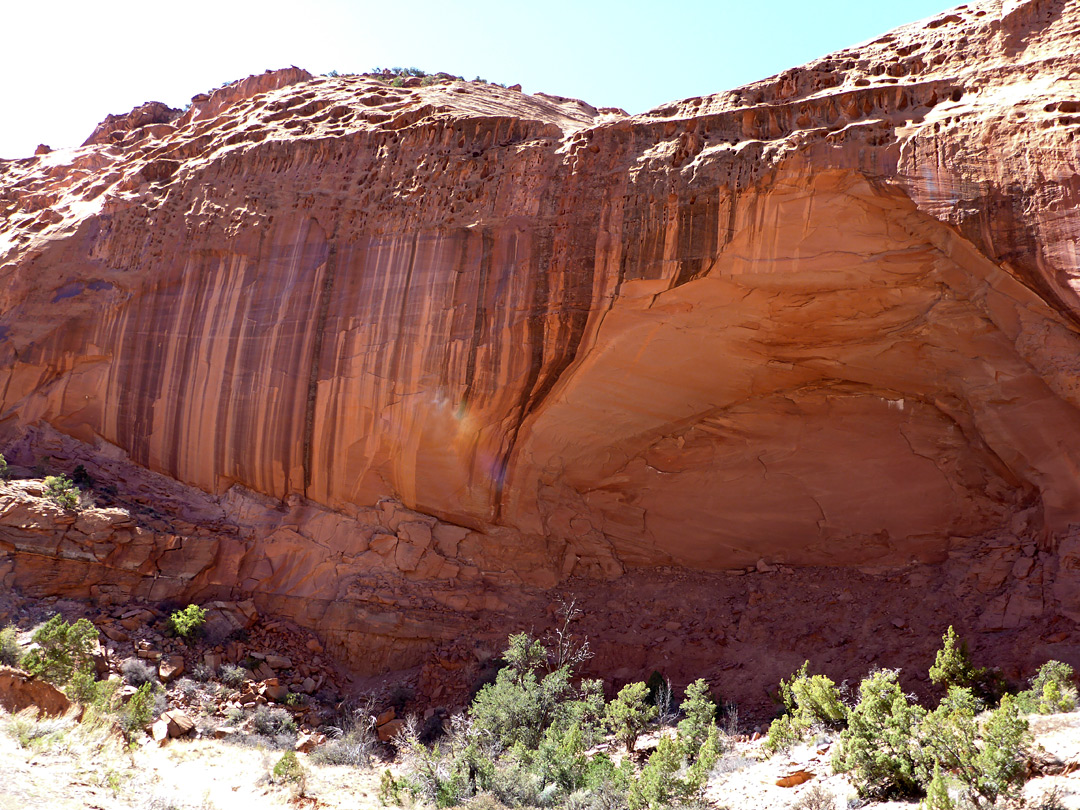 Streaked cliff