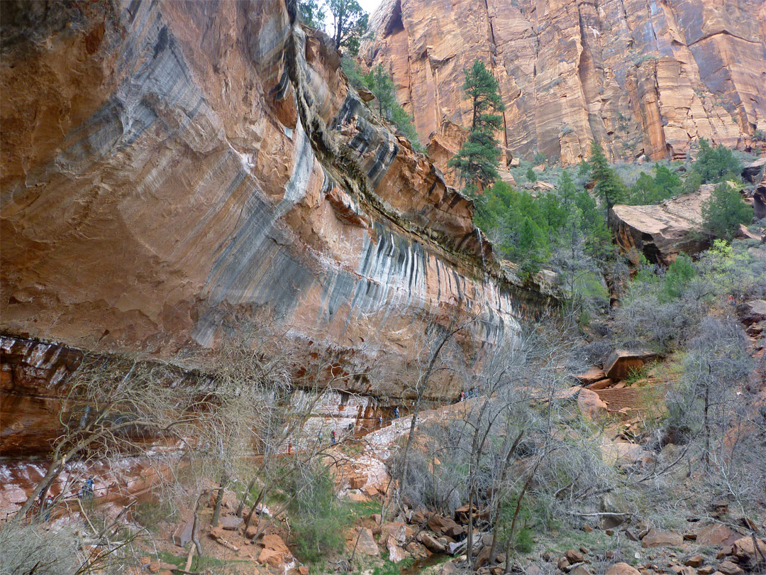 Overhanging cliff