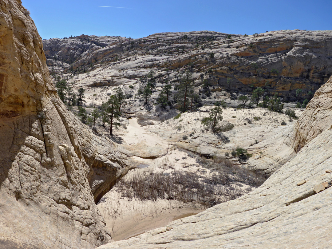 Above a dryfall