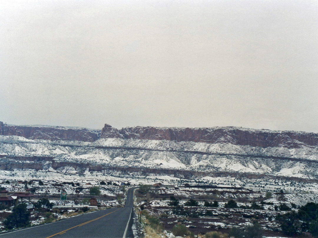 Western approach to Capitol Reef