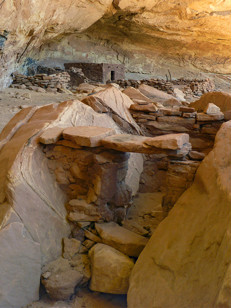 Ruins near Perfect Kiva