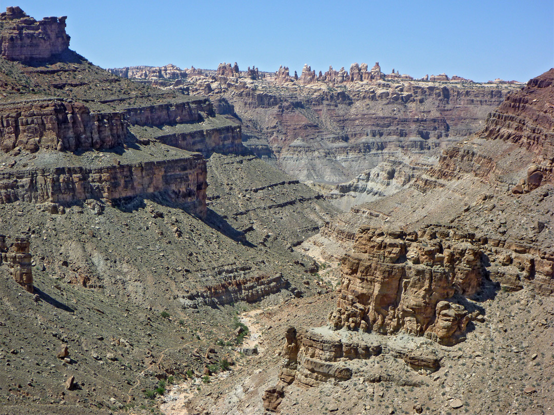 Pinnacles beyond Lower Red Lake Canyon
