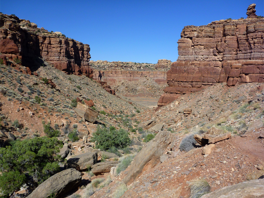 Red cliffs and boulders