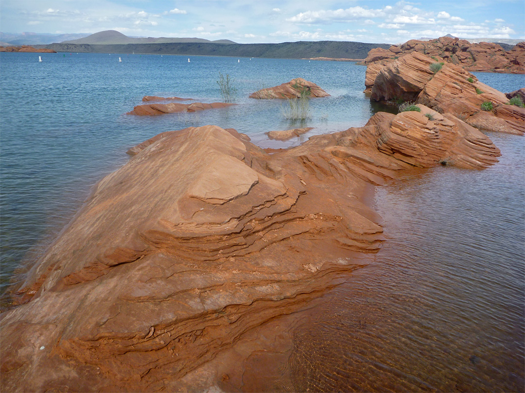 Submerged sandstone ridge