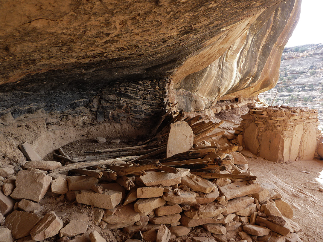 Stones and timbers