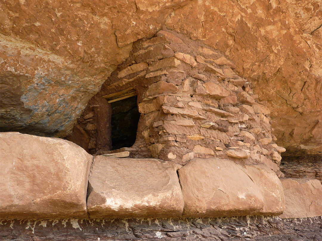 Granary in an alcove