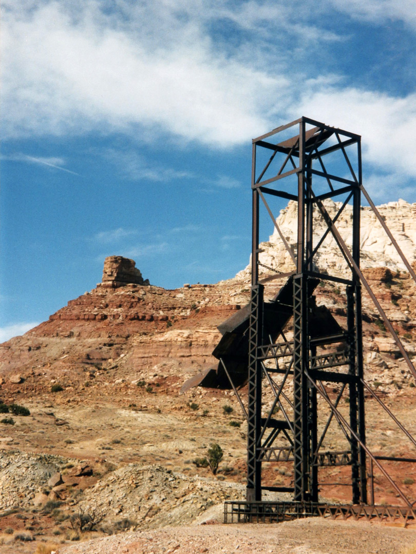 Winch tower at Temple Mountain