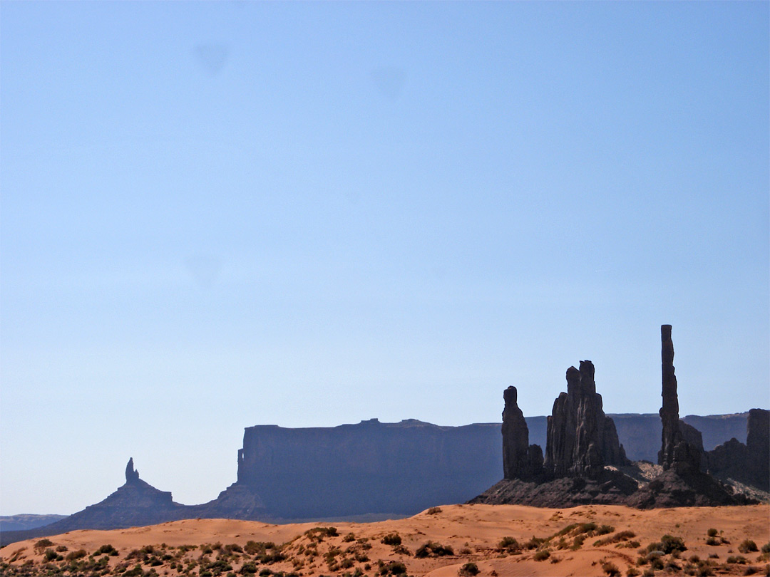 Totem Pole and the edge of Hunts Mesa