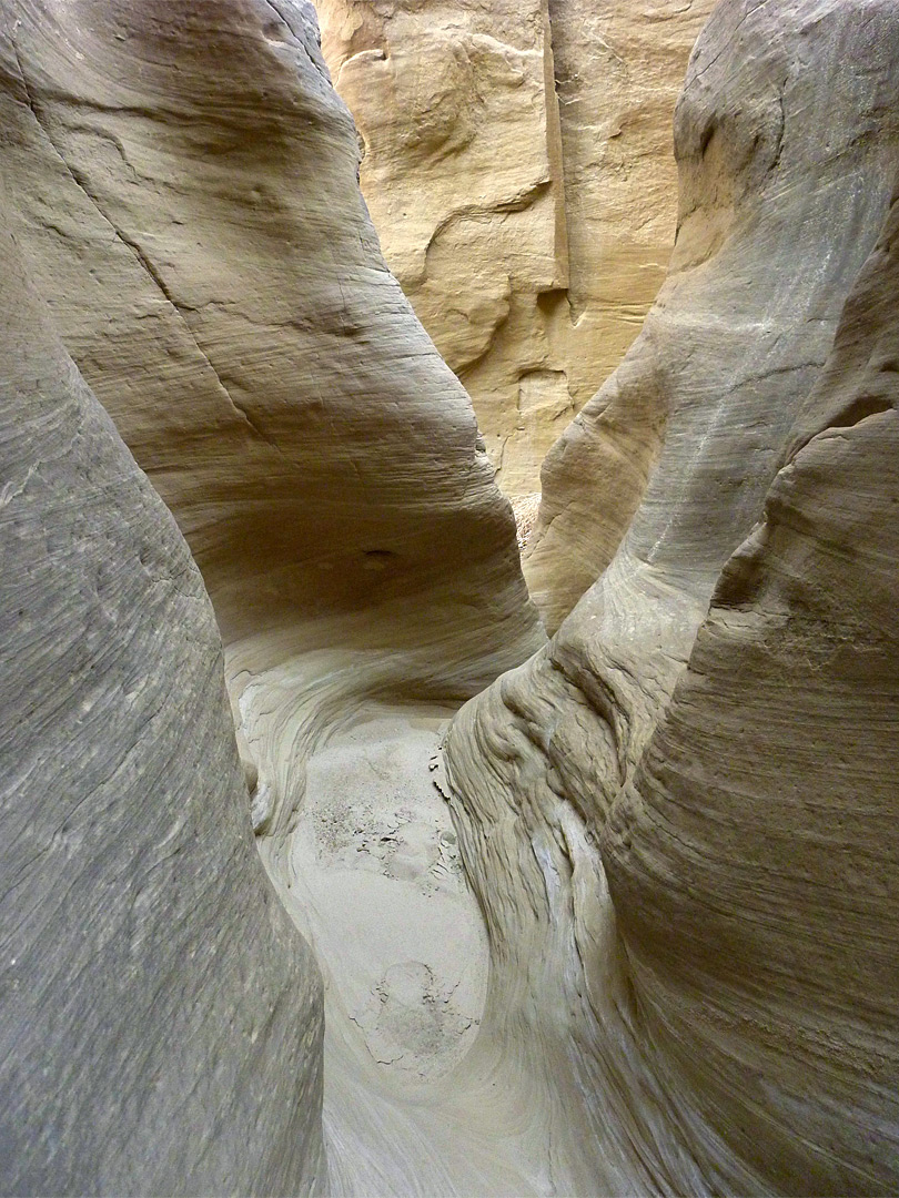 Smooth canyon walls