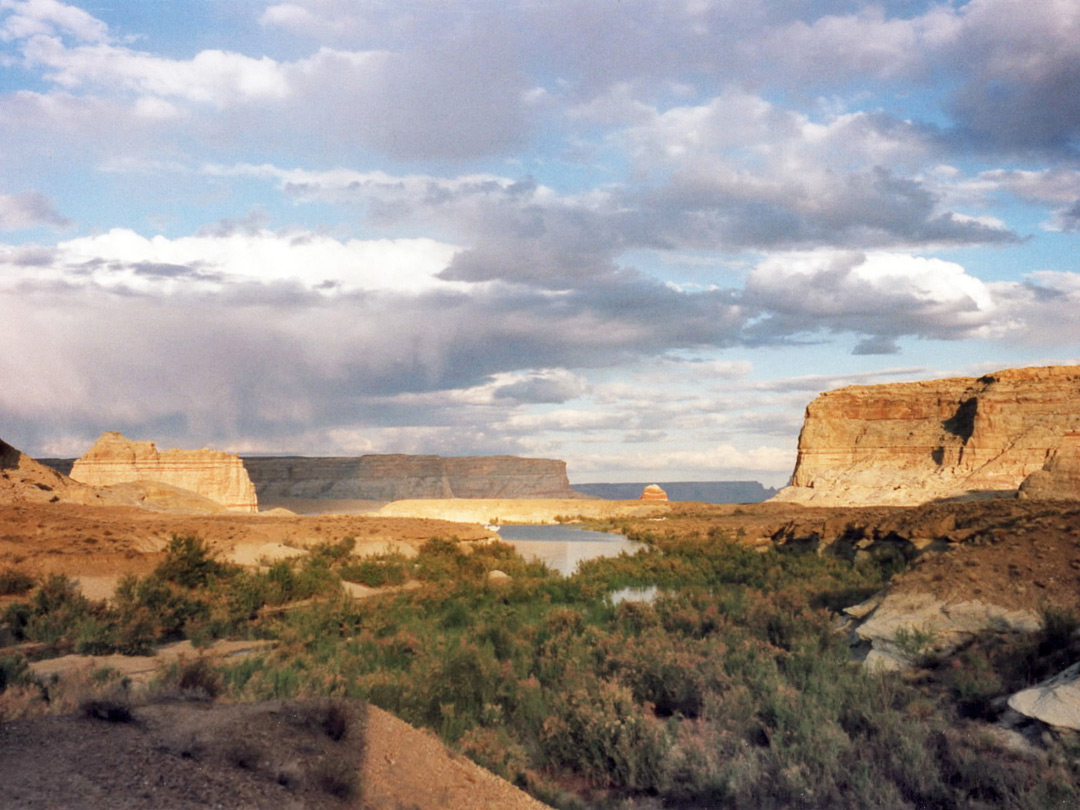 Approaching Lake Powell