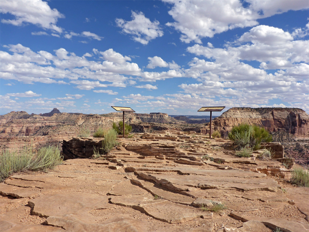 Notices at Wedge Overlook