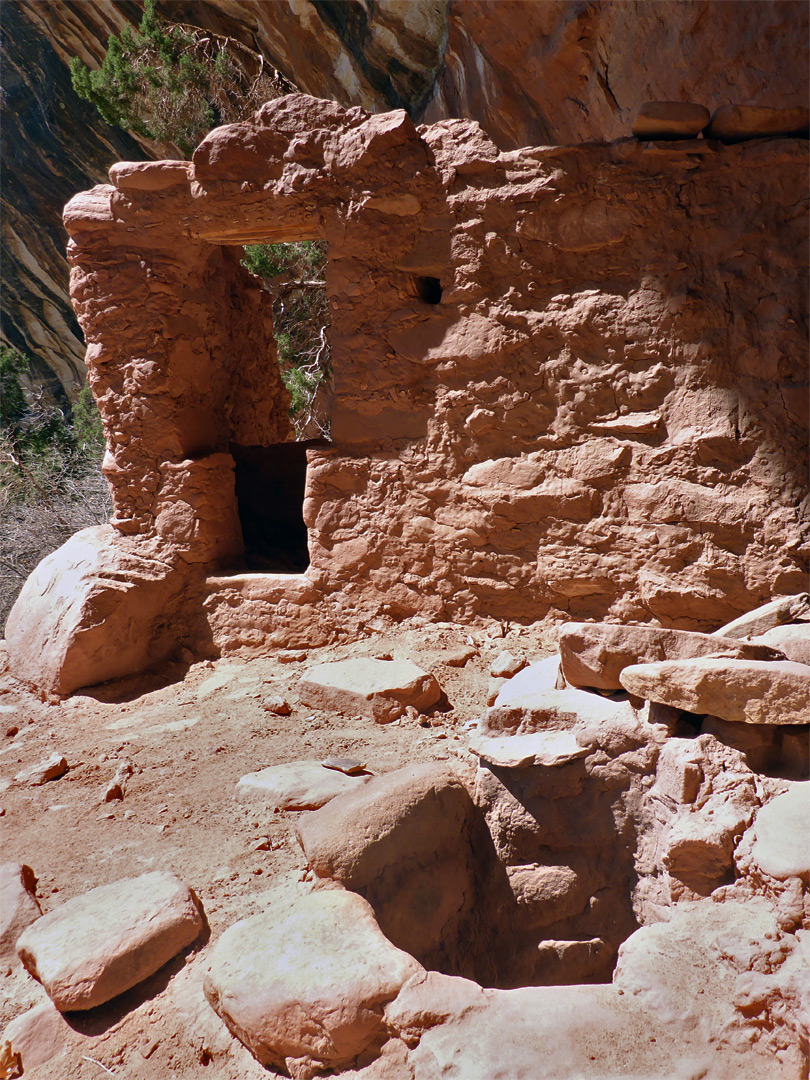 T-shaped doorway