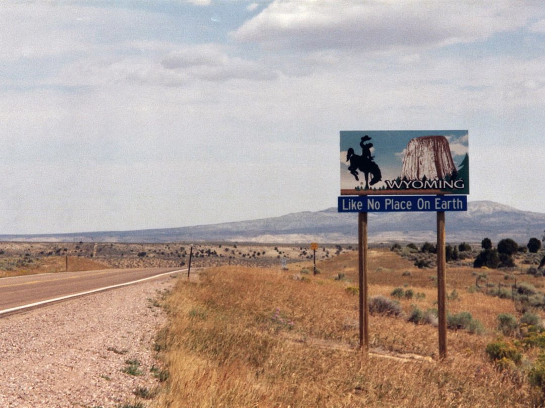 Wyoming welcome sign