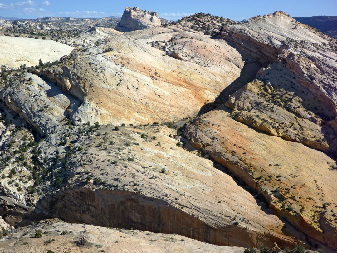 Cliffs north of Hackberry Canyon
