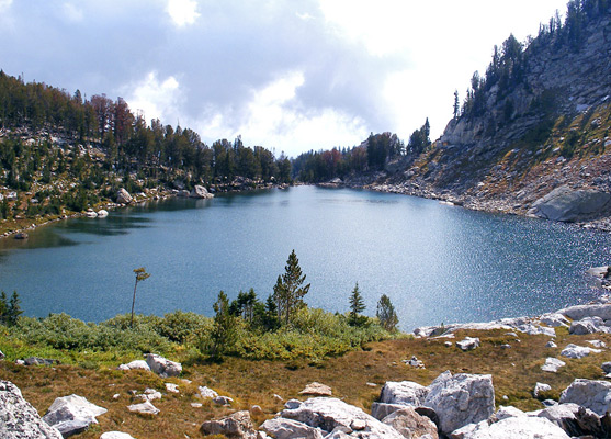 West edge of Amphitheater Lake