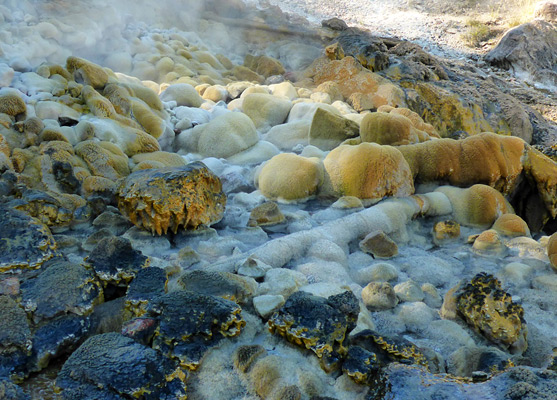 Avalanche Geyser