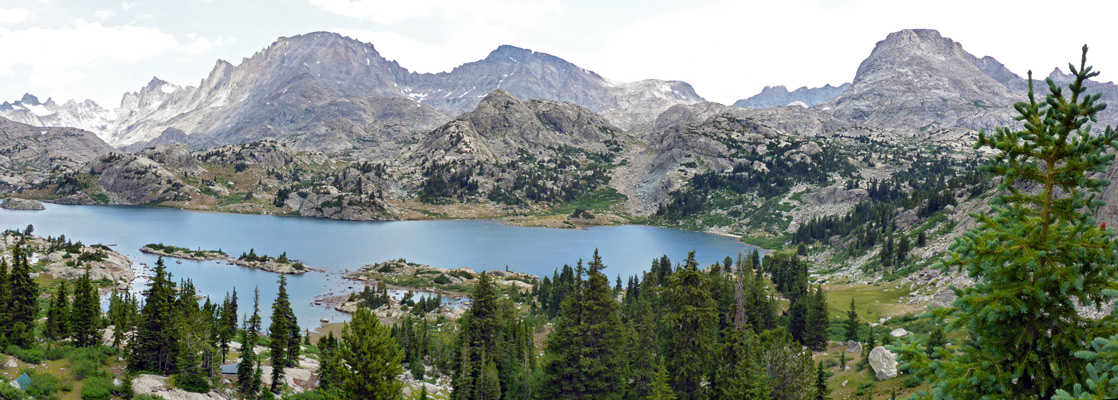 Island Lake, at the south edge of Titcomb Basin