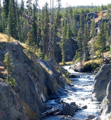 Desfiladeiro do rio Little Firehole