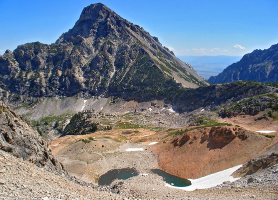 Glacial ponds between Paintbrush Divide and Mount Woodring