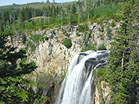 Cliffs around Dunanda Falls