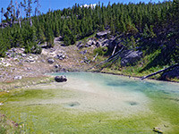 Shallow water pool