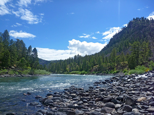 Rocks by the Yellowstone River