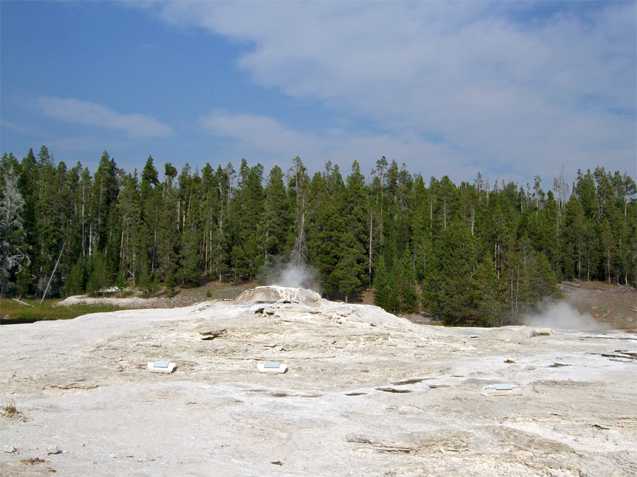 Catfish, Mastiff and Bijou geysers