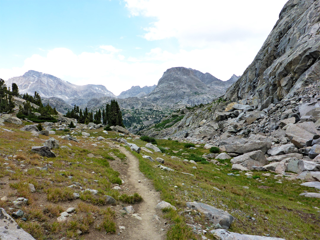 Trail to Island Lake