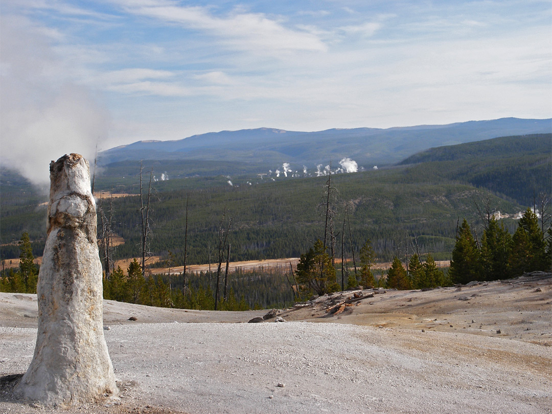 Monument Geyser - view north