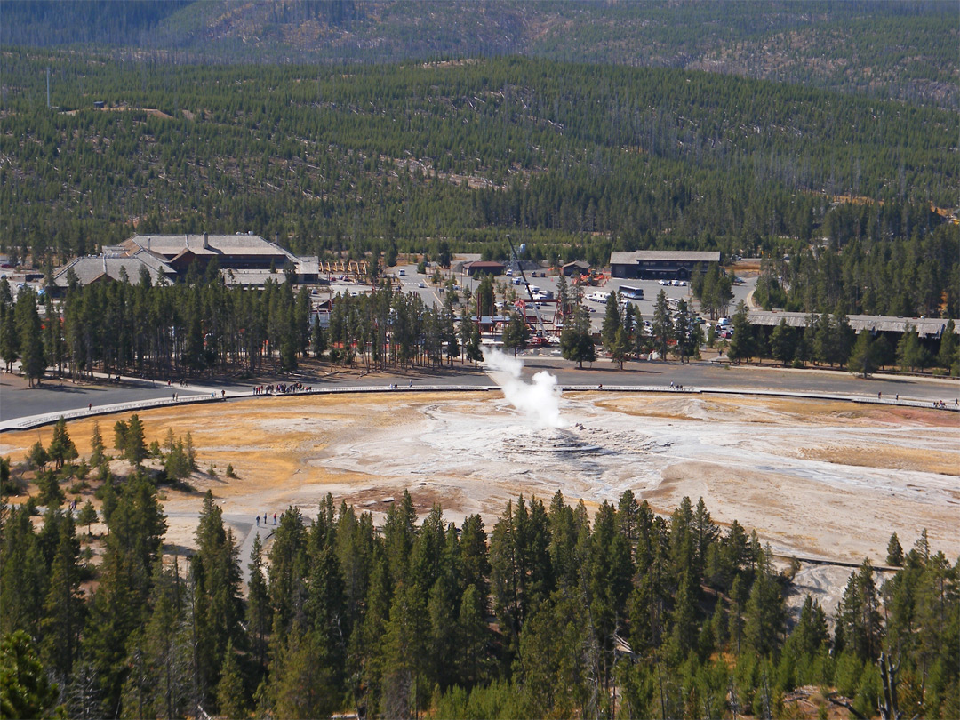 Old Faithful Inn and Old Faithful Geyser