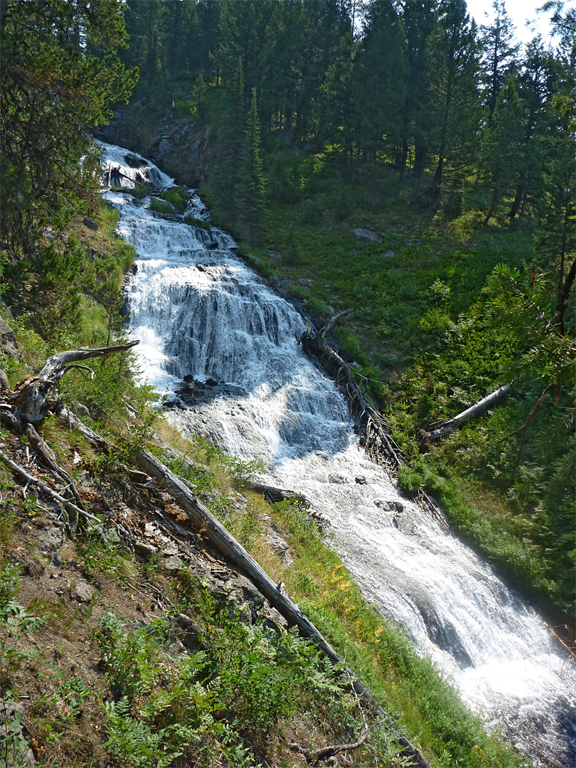Side of Silver Scarf Falls